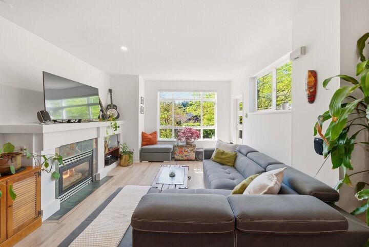 Property Photo: 15 Forest Park Way 23 BC V3H 5G7