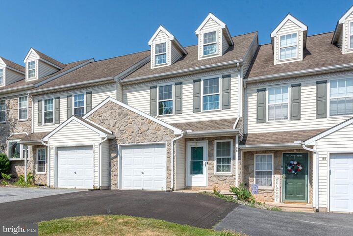Property Photo: 34 Heron Drive PA 17517