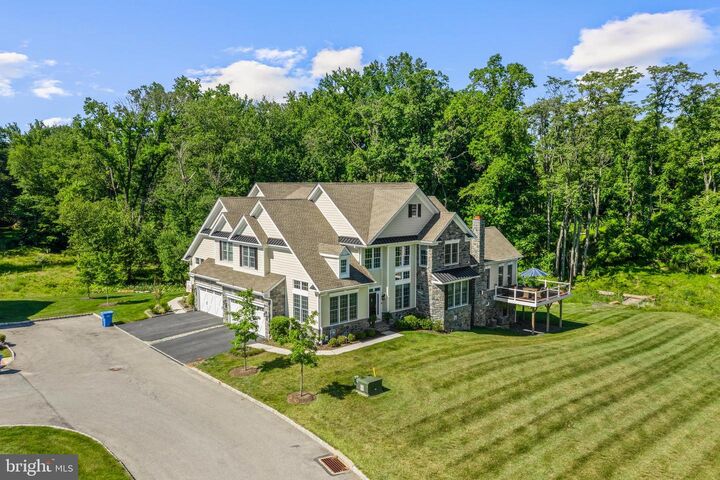 Property Photo: 3822 Cottage Lane PA 19073