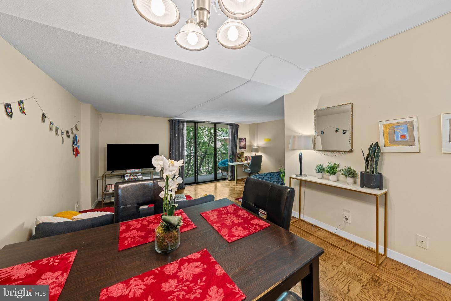 Property Photo:  2201 L Street NW 518  DC 20037 
