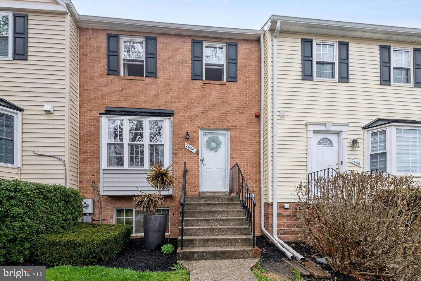 Property Photo:  7604 S Arbory Court 417  MD 20707 