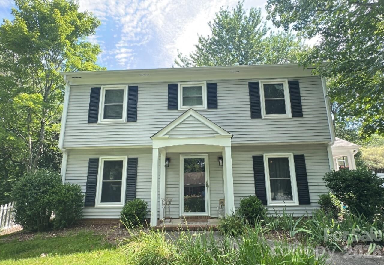 Property Photo:  320 Sunnywood Lane  NC 28270 