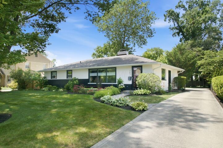 Property Photo:  207 Eastmoor Boulevard  OH 43209 
