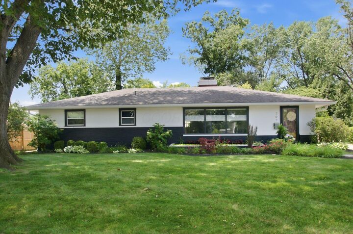 Property Photo: 207 Eastmoor Boulevard OH 43209