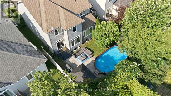 Property Photo:  541 Bryce Place  ON K2S 0N2 
