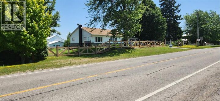 Property Photo: 700 Norfolk County Rd 28 ON N0E 1G0