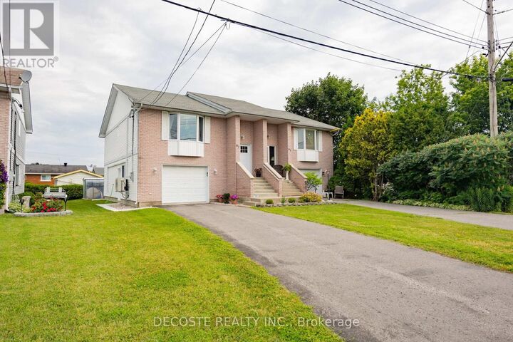 Property Photo: 87 Tonia Street ON K0C 1A0