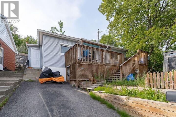 Property Photo:  697 St Clair Street  ON P3E 4G9 