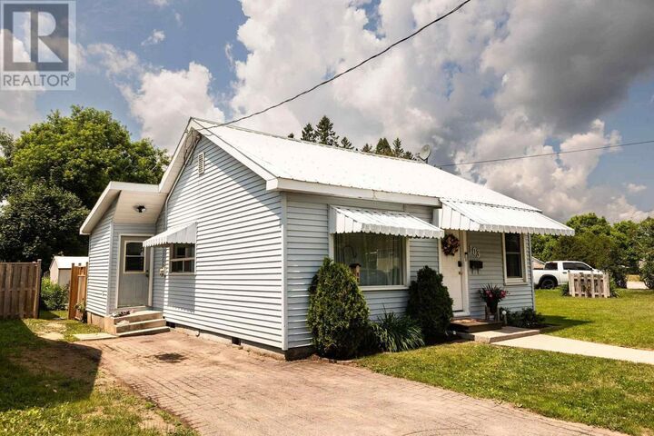 Property Photo:  103 Poplar St  ON P6B 2W8 
