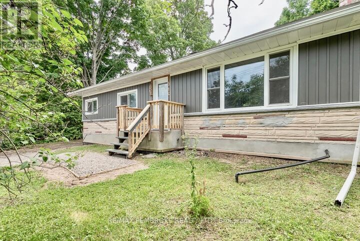 Property Photo: 310 Esther Street ON K8A 3C7