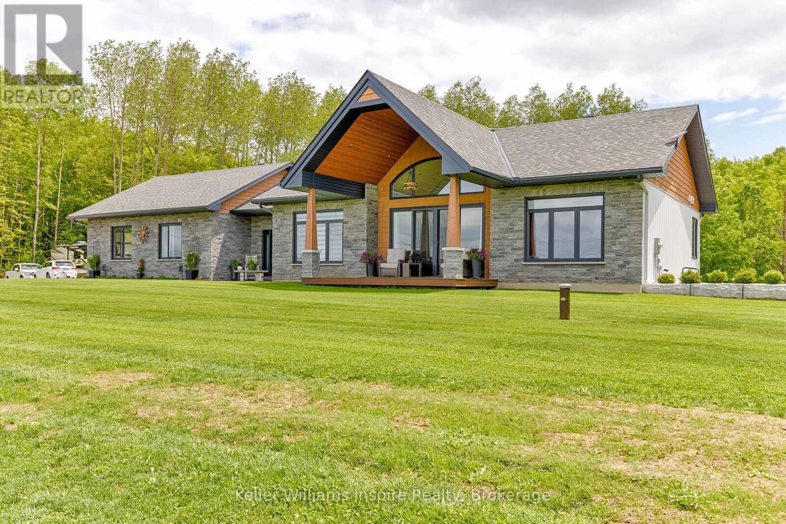 Property Photo: 402 Lapasse Road ON K0J 1C0