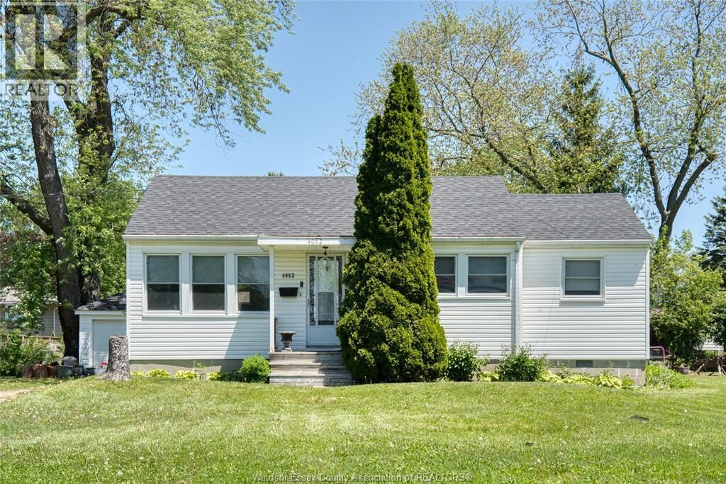 Property Photo: 4062 Roseland Drive East ON N9G 1Y4