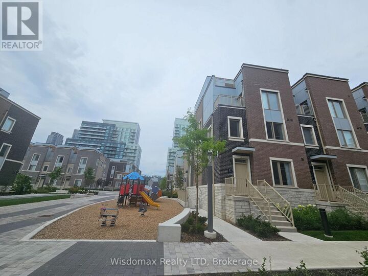 Property Photo:  31 Almond Blossom Mews South Th 141  ON L4K 0N7 