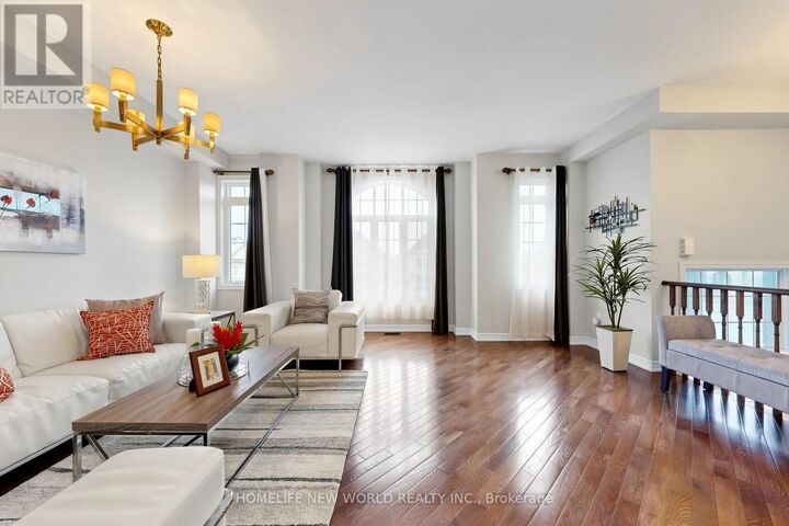 Property Photo:  208 Hunting Ridges Drive  ON L4E 4K6 