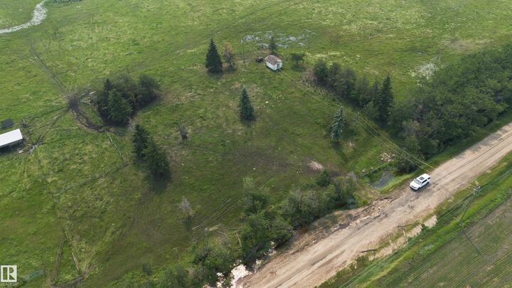 Property Photo:  242xx Twp Rd 592  AB T0G 2J0 