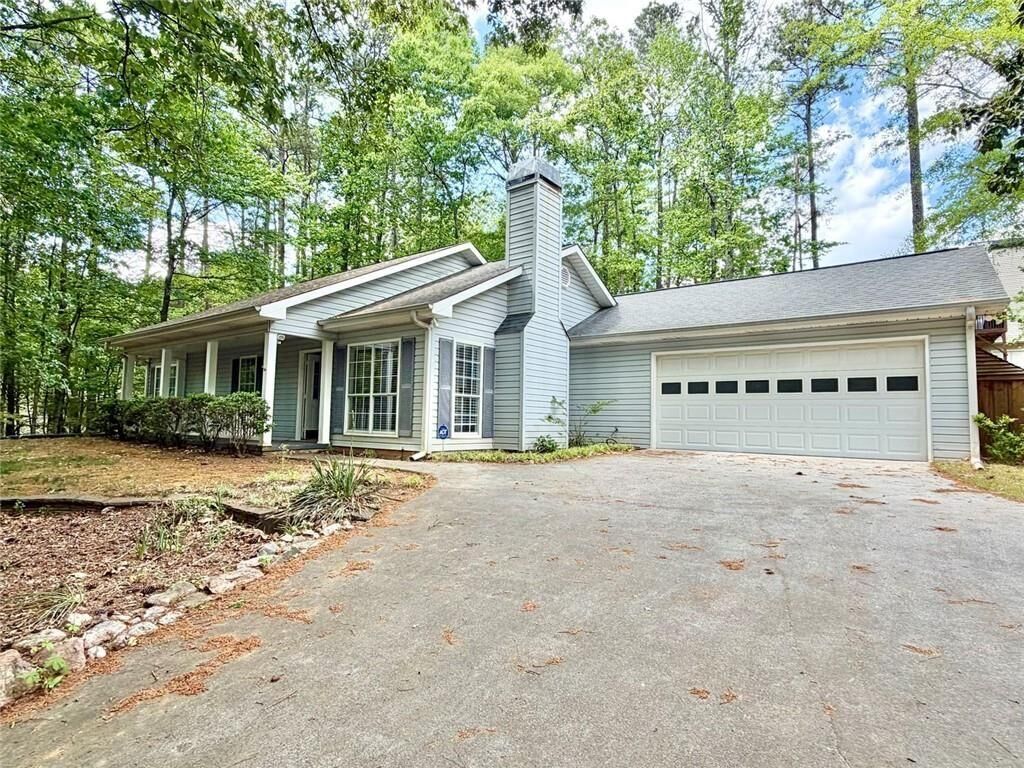 Property Photo: 7304 Tara Drive GA 30180