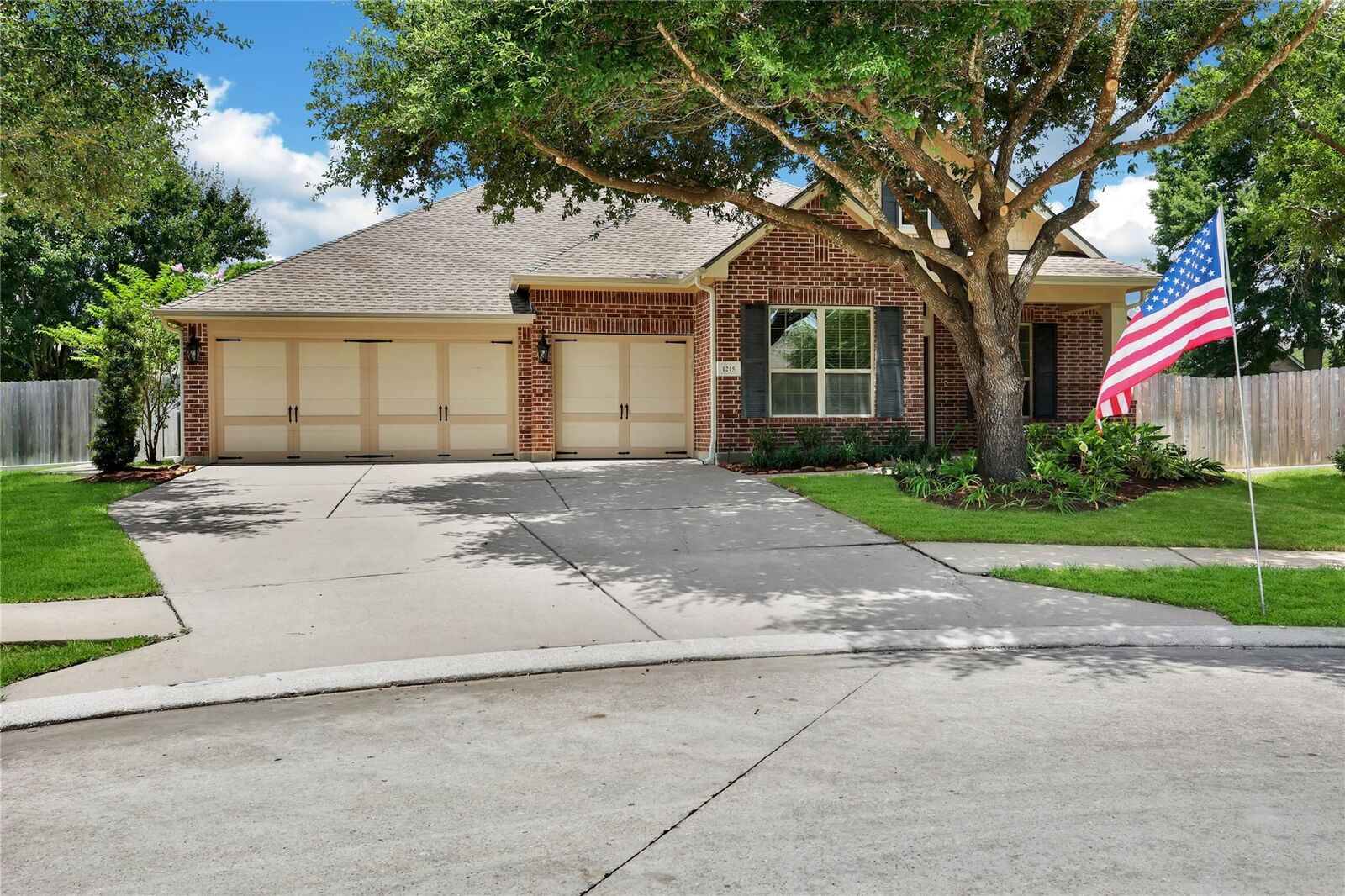 Property Photo: 1215 Jake Springs Court TX 77386