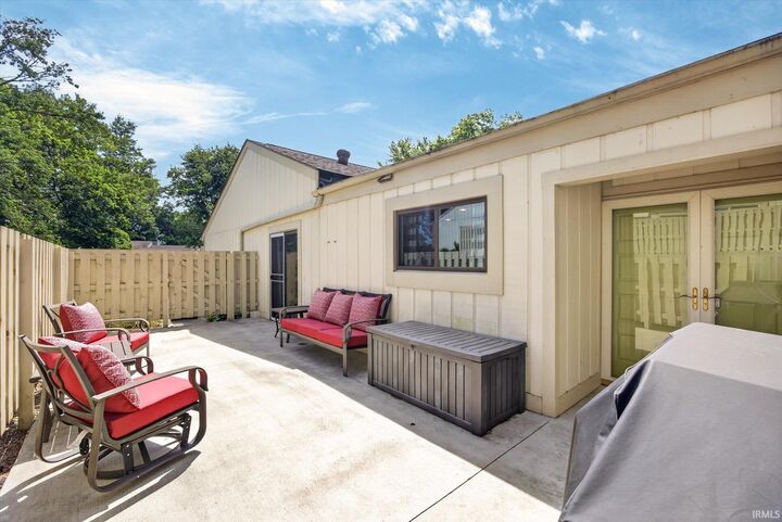 Property Photo:  9126 S Greenridge Lane  IN 47401 