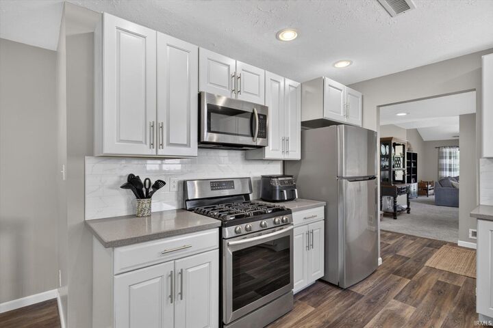Property Photo:  9126 S Greenridge Lane  IN 47401 