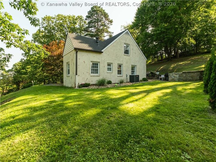 Property Photo:  1508 Thomas Circle  WV 25314 