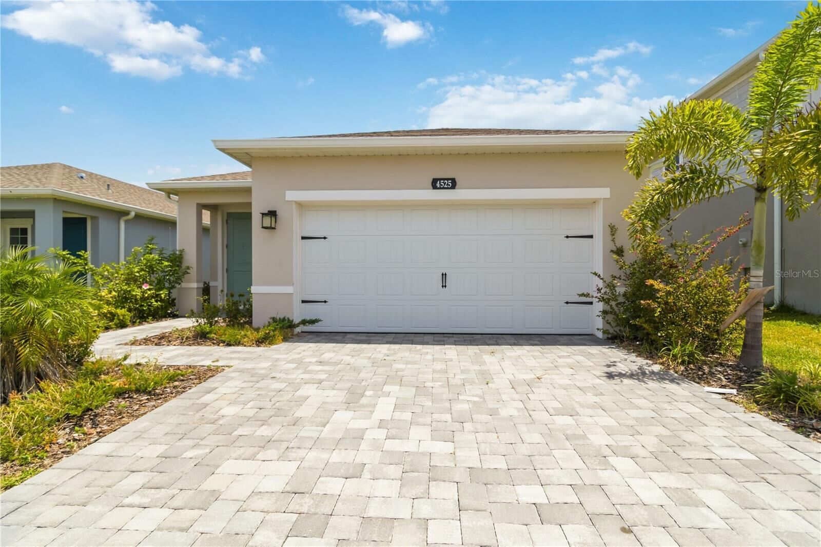 Property Photo: 4525 Pippin Lane FL 34211
