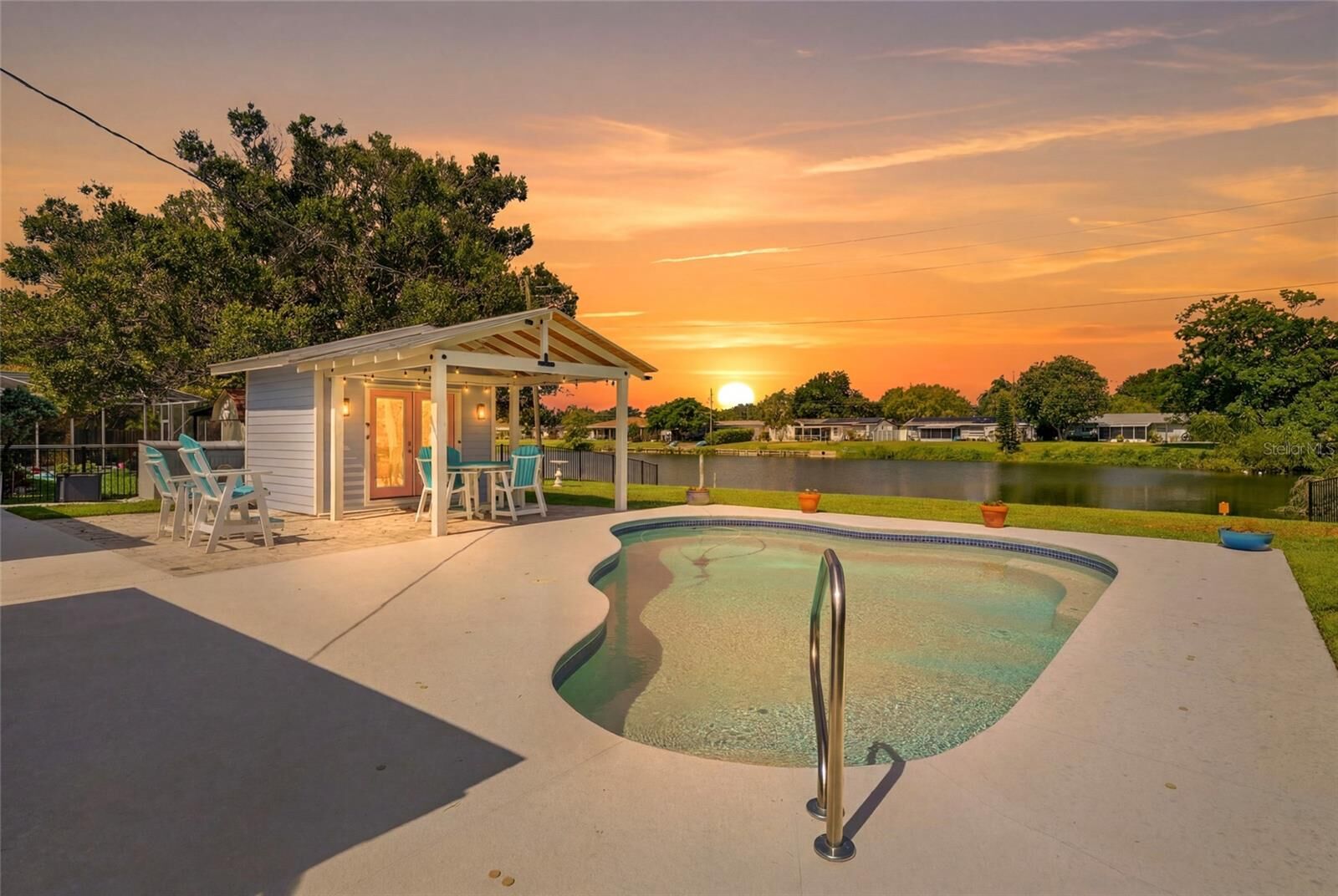 Property Photo:  4822 60th Way N  FL 33709 