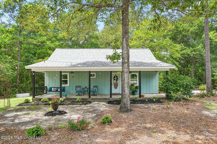 Property Photo:  134 Ridgeview Drive  MS 39426 