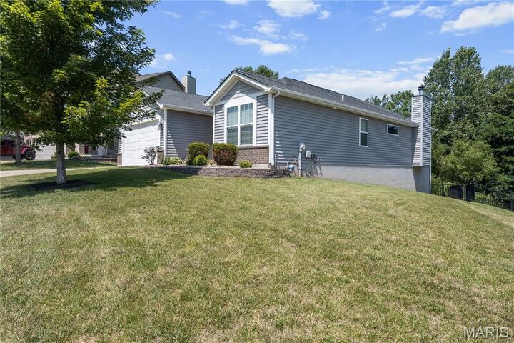 Property Photo:  20 Derby Way Court  MO 63385 
