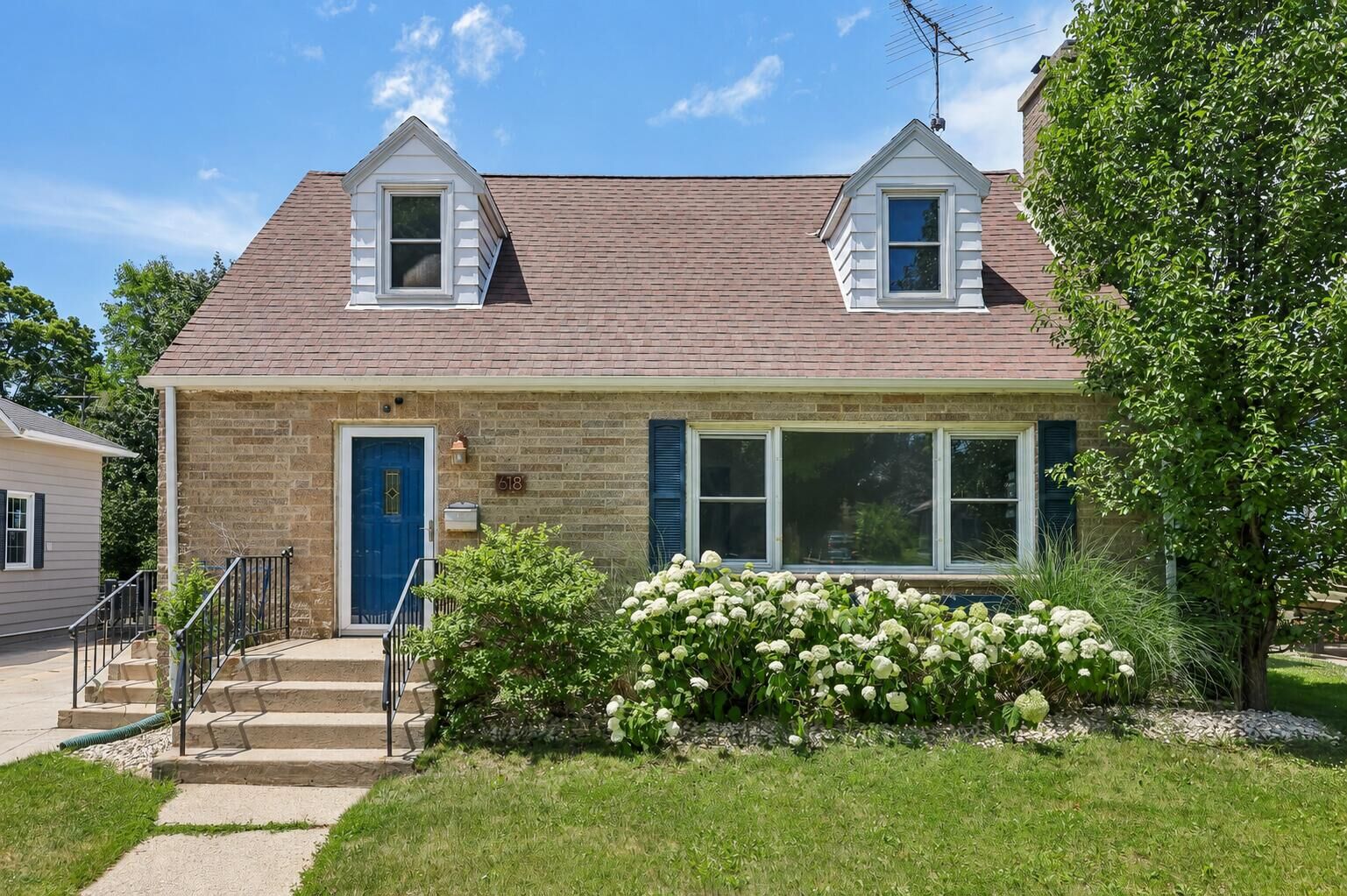 Property Photo:  618 Fair St  WI 53090 