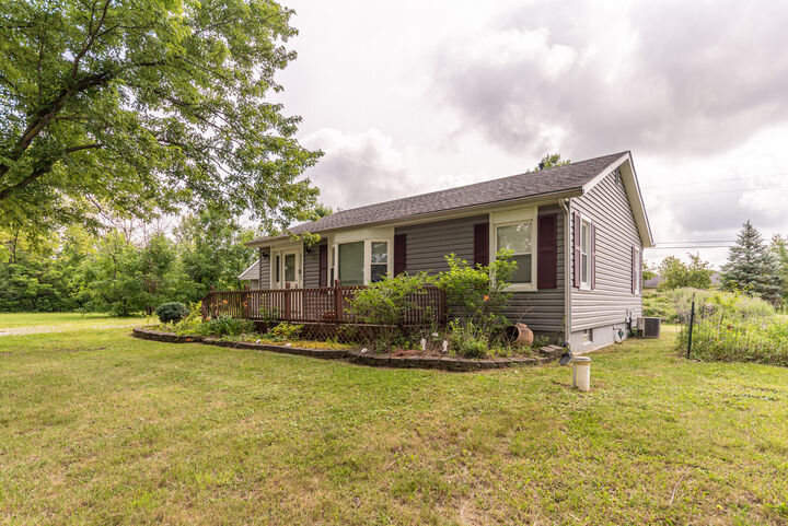 Property Photo:  6637 Hitchingham Road  MI 48197 