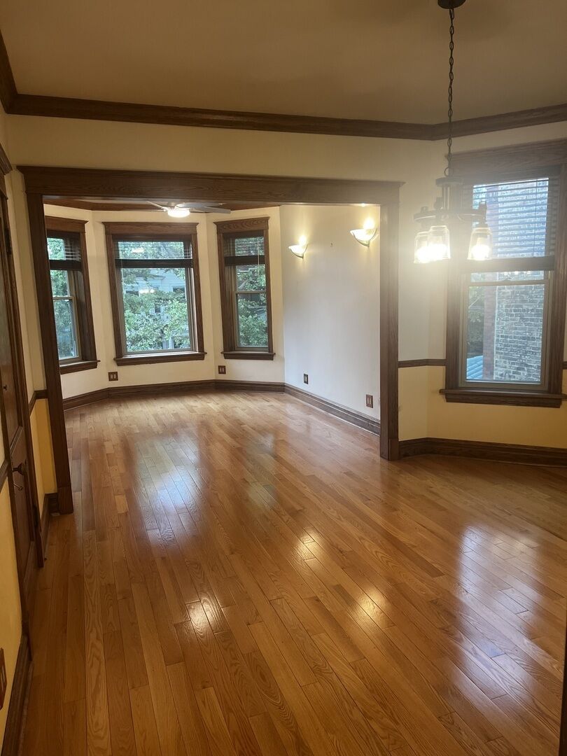 Property Photo:  3423 W Schubert Avenue 2  IL 60647 