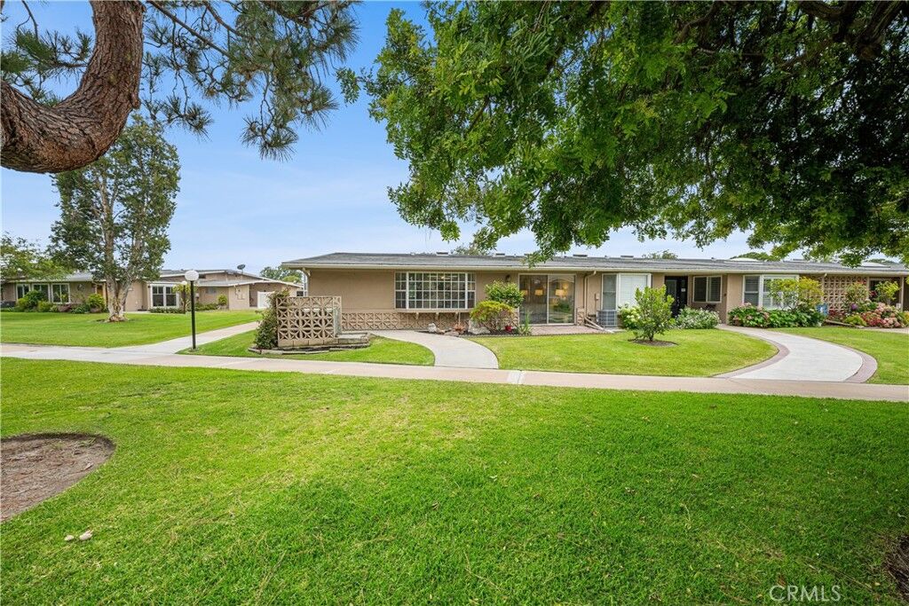 Property Photo:  1281 Knollwood 44L  CA 90740 