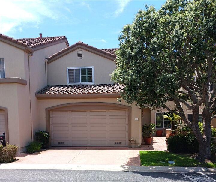 Property Photo:  11 Via Capri 47  CA 90275 