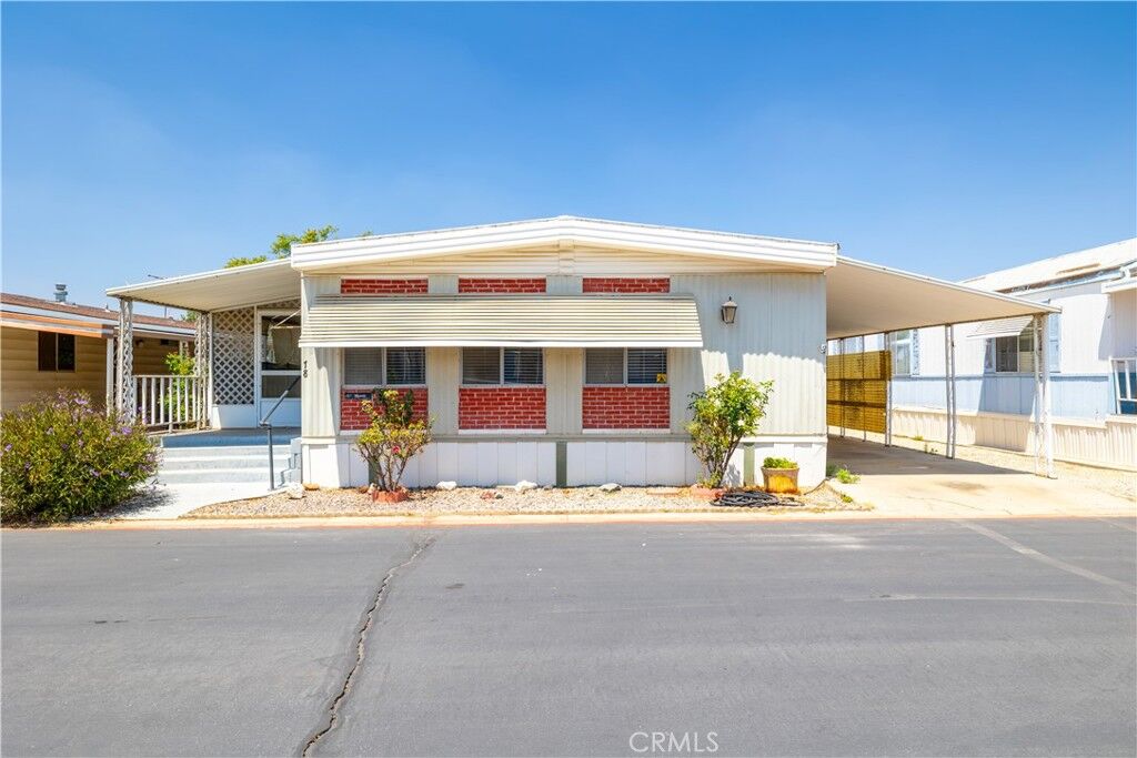 Property Photo:  975 California  CA 92320 