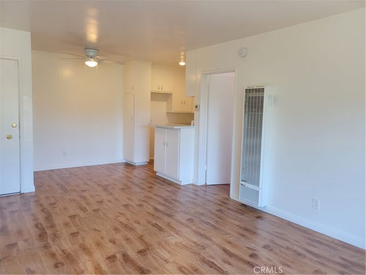 Property Photo:  652 N Whitnall Highway  CA 91505 