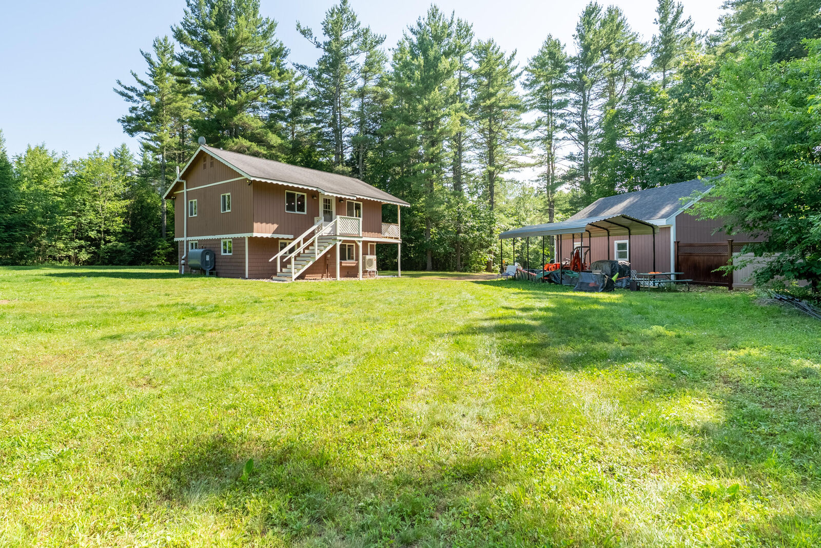 Property Photo:  82 Country Club 1 Road  ME 04073 