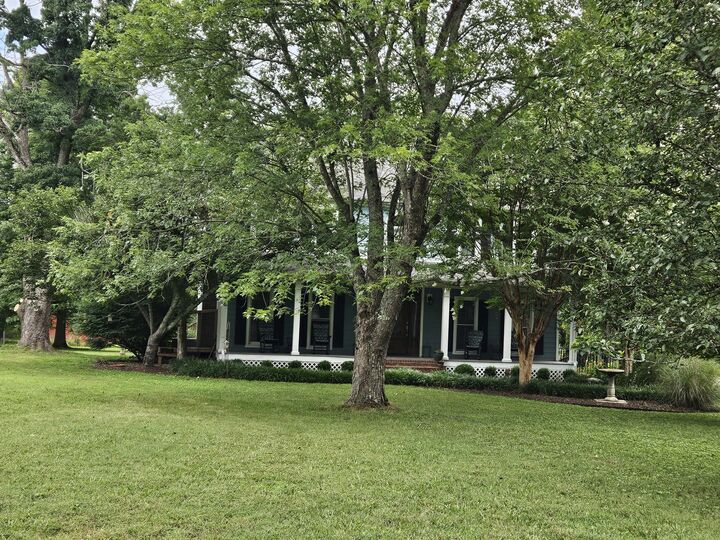 Property Photo: 3228 E Compton Rd TN 37130