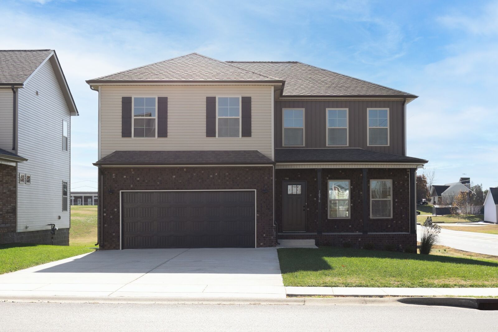 Property Photo: 1076 Cherry Blossom Ln TN 37040