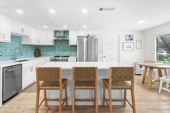 Property Photo: 85 Dolphin Boulevard E FL 32082