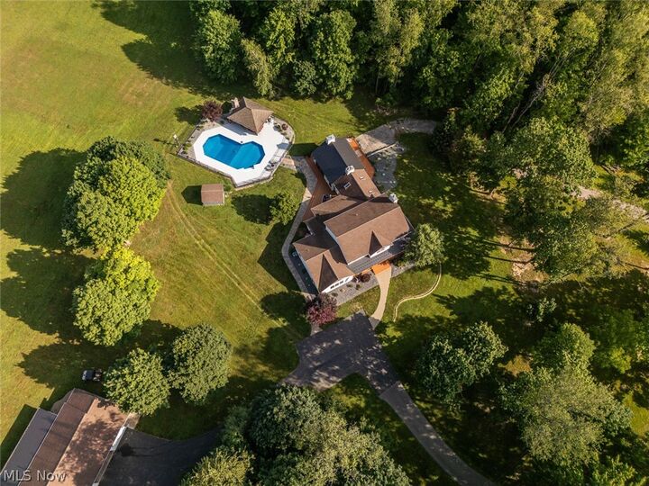 Property Photo:  44759 Crestview Road  OH 44408 