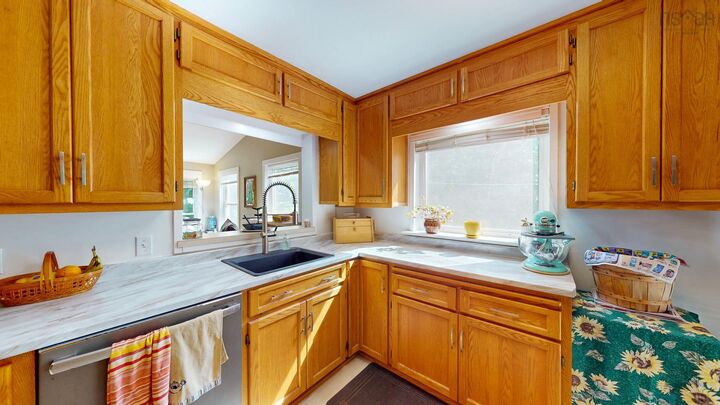 Property Photo: 11 Parkview Road NS B4N 1P6