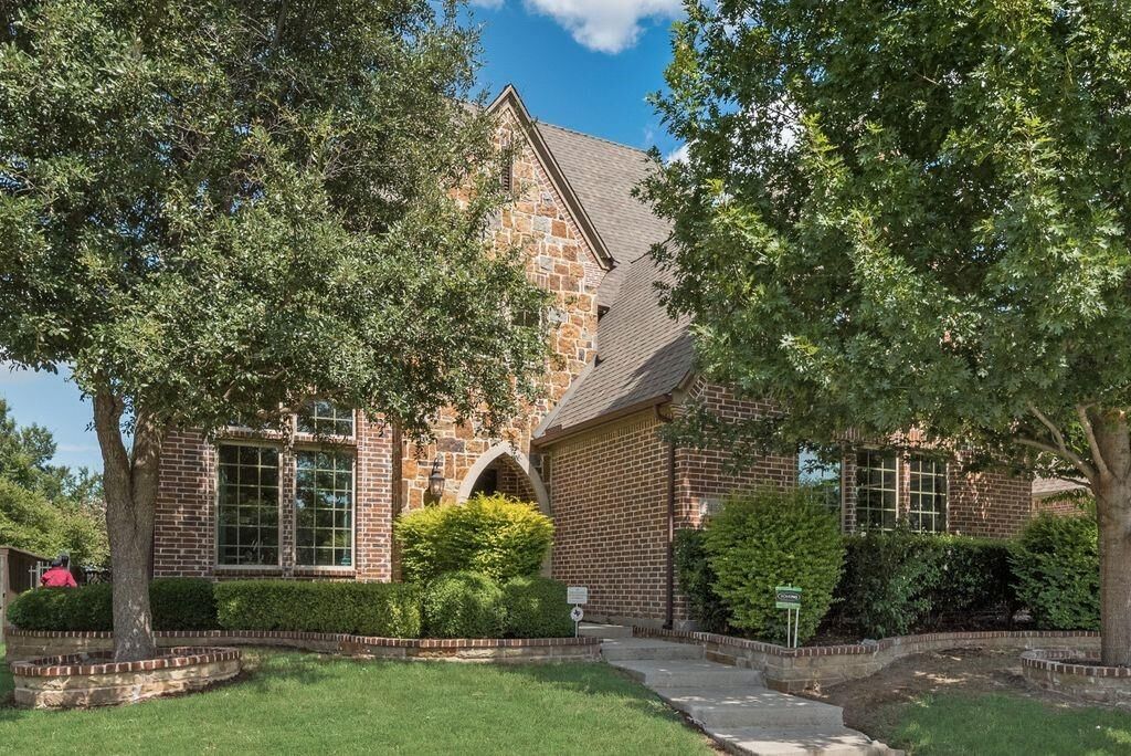 Property Photo: 7458 Rose Garden Boulevard TX 75035