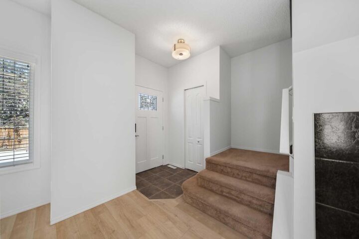 Property Photo:  301 Strathaven Mews  AB T1P 1K3 