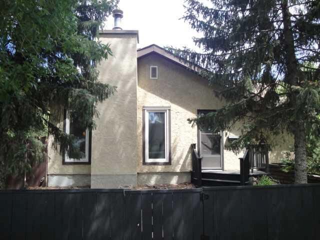 Property Photo:  123 15th Street N  AB T1H 2X3 