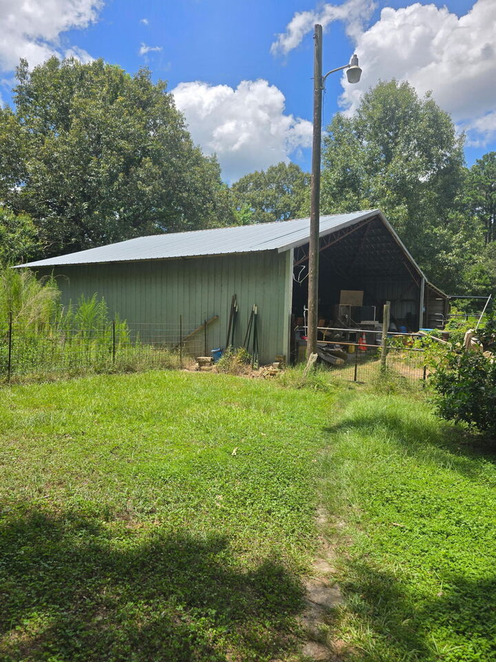 Property Photo:  828 Jack Jeane Loop  LA 71403 