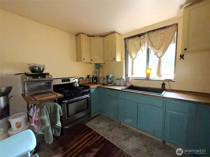 Property Photo:  154 W Cougar Creek Road  WA 98859 
