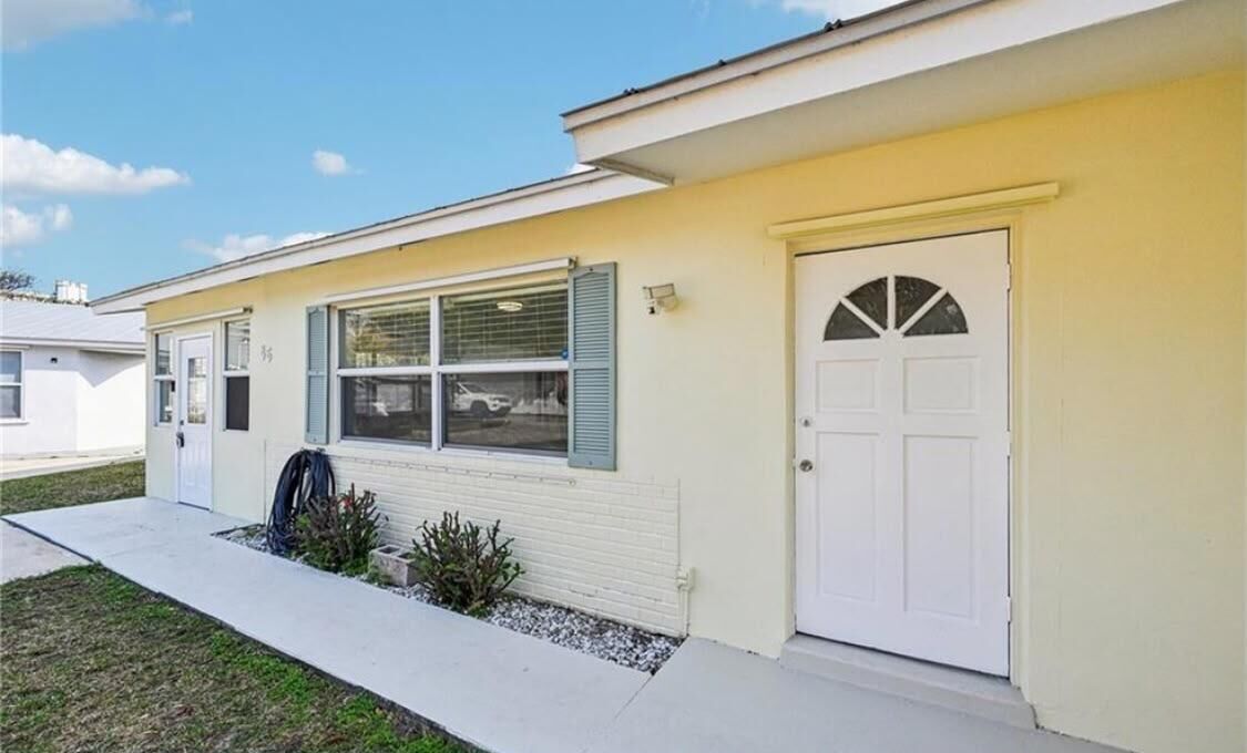 Property Photo:  86 N El Mar Drive  FL 34957 