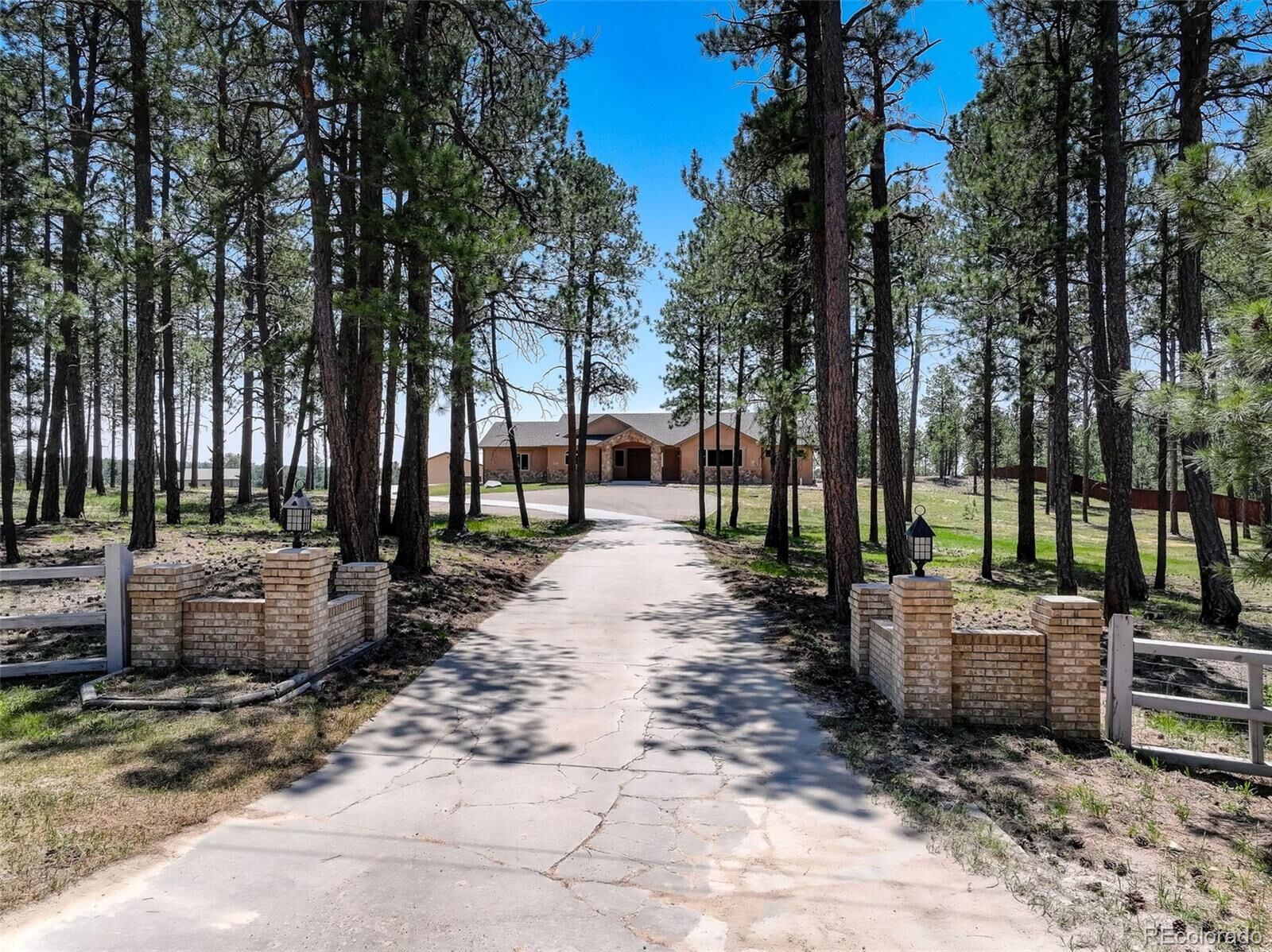 Property Photo:  6905 Wildridge Road  CO 80908 