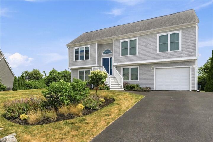 Property Photo:  39 Hope Lane  RI 02882 