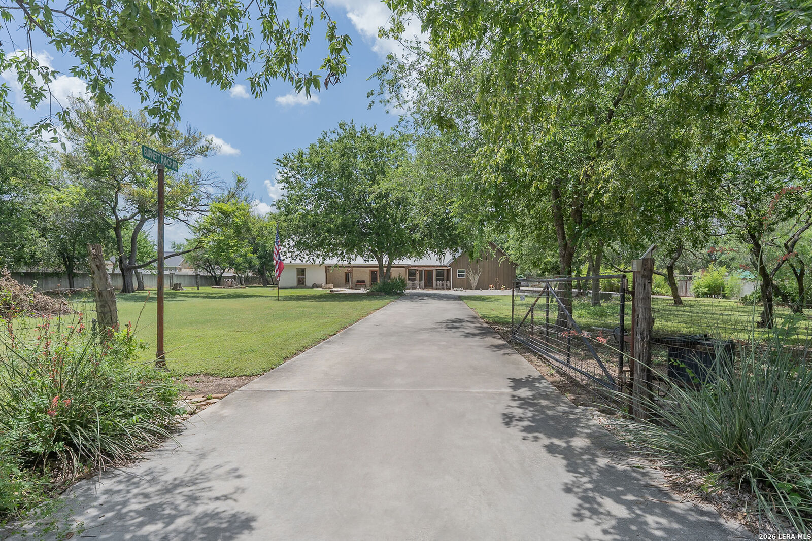 Property Photo: 1690 Waterway Ln TX 78130